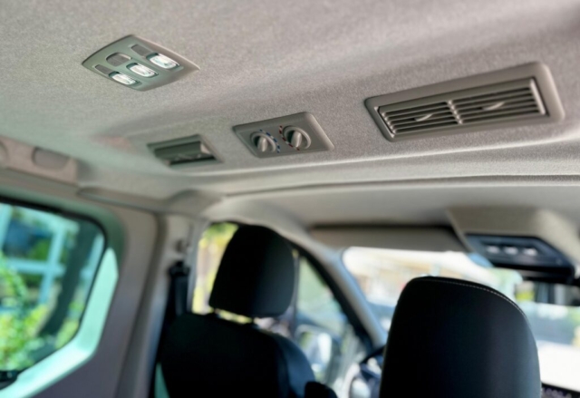 Fano Noleggi - Renault Trafic 9 posti