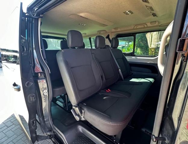 Fano Noleggi - Renault Trafic 9 posti